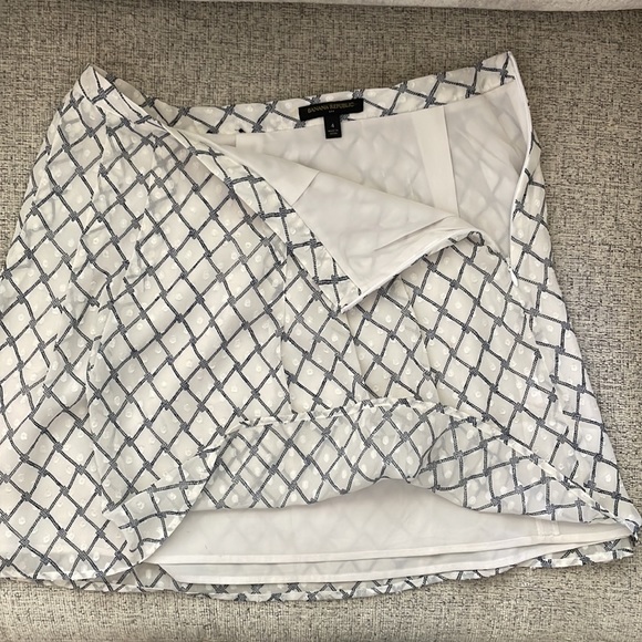 EUC banana republic silk skirt size 4 - Picture 5 of 8